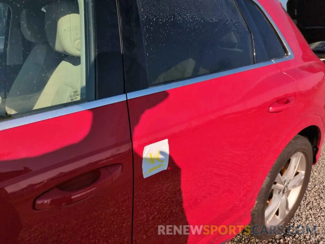 13 Photograph of a damaged car WA1DECF3XM1002659 AUDI Q3 2021