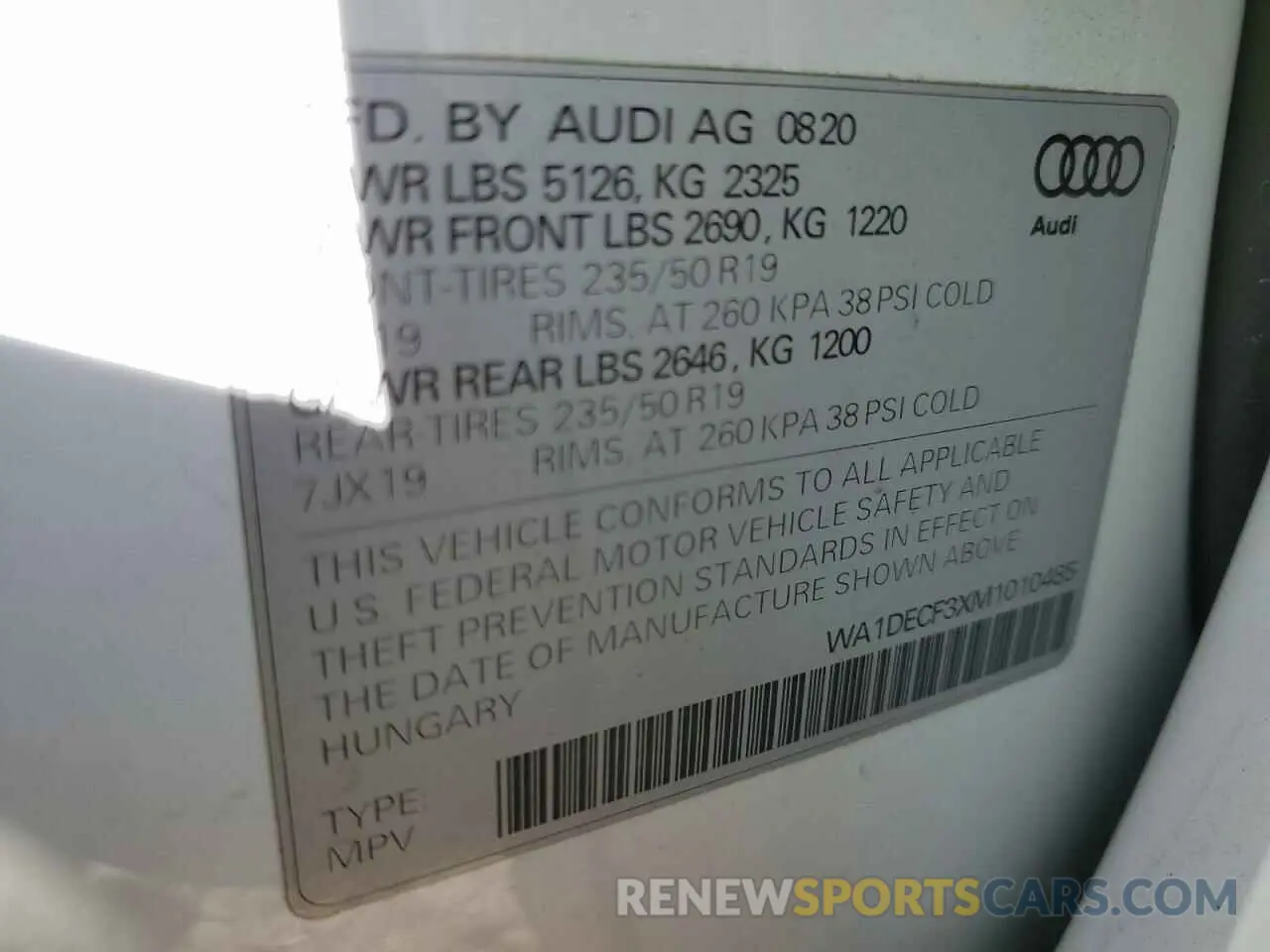 13 Photograph of a damaged car WA1DECF3XM1010485 AUDI Q3 2021