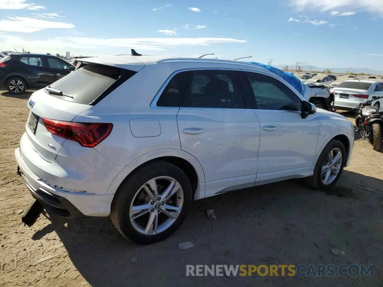 3 Photograph of a damaged car WA1DECF3XM1010485 AUDI Q3 2021