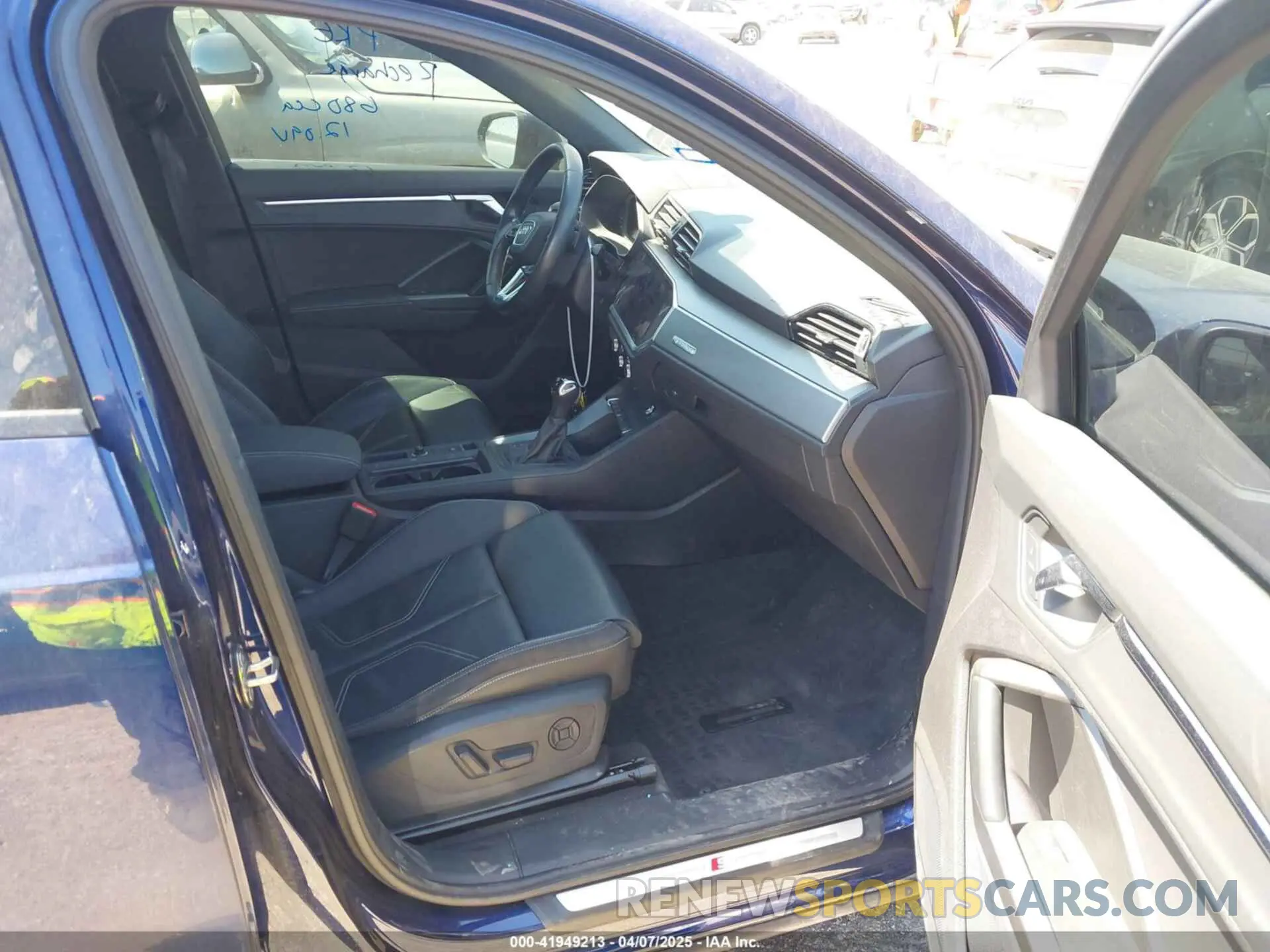 5 Photograph of a damaged car WA1DECF3XM1085641 AUDI Q3 2021