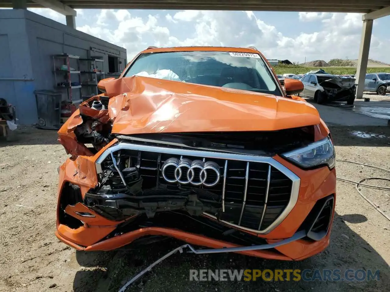 5 Photograph of a damaged car WA1DEDF37M1097879 AUDI Q3 2021