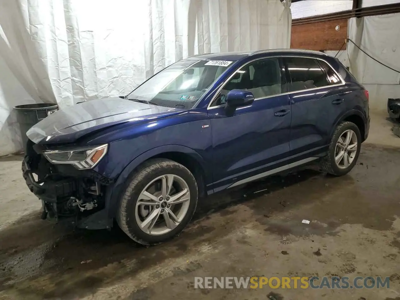 1 Photograph of a damaged car WA1EECF30M1051020 AUDI Q3 2021