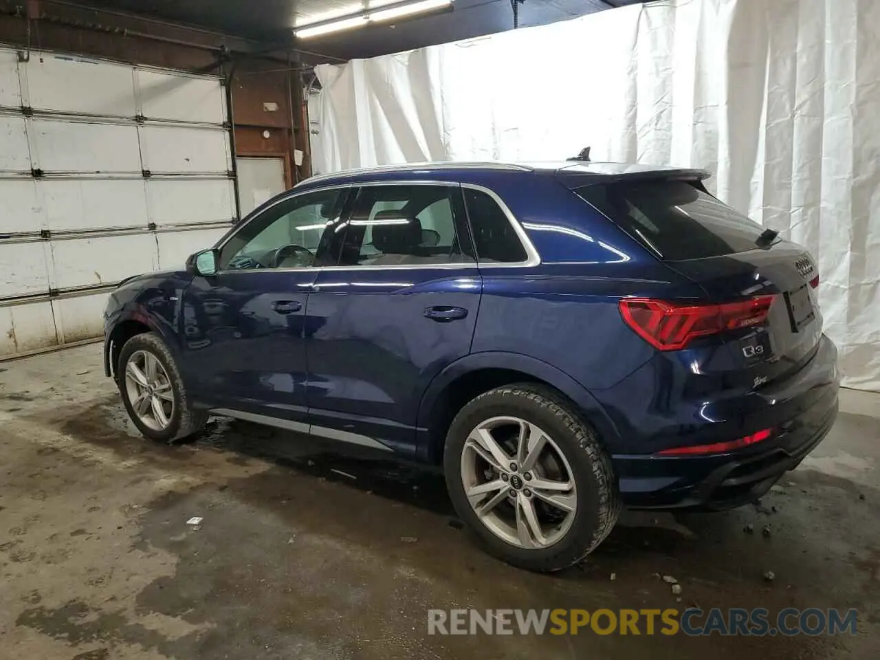 2 Photograph of a damaged car WA1EECF30M1051020 AUDI Q3 2021