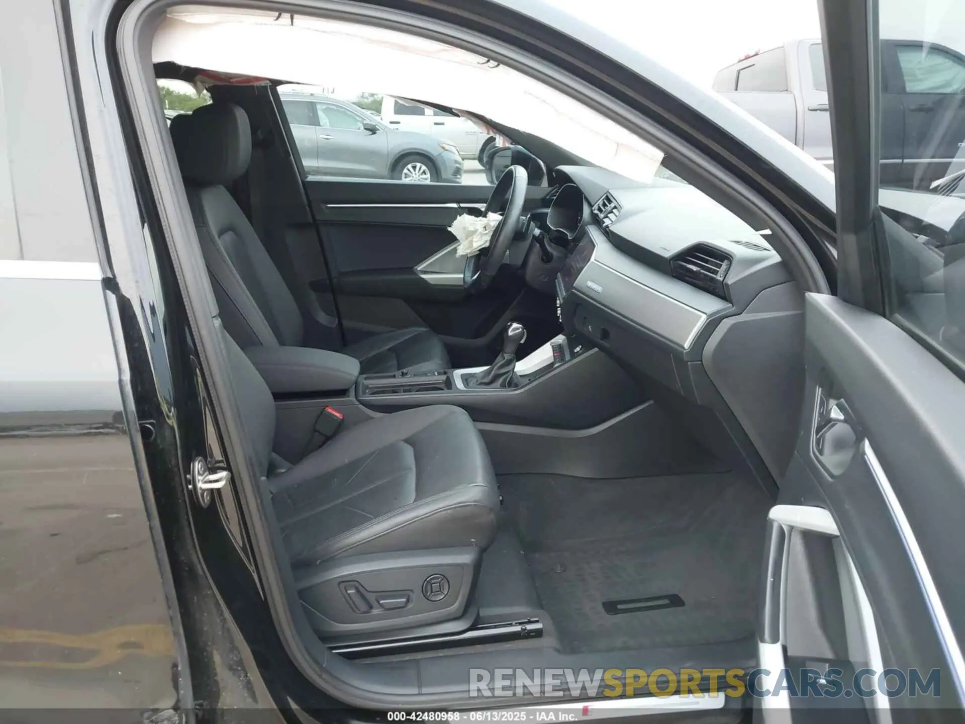 5 Photograph of a damaged car WA1EECF30M1109417 AUDI Q3 2021