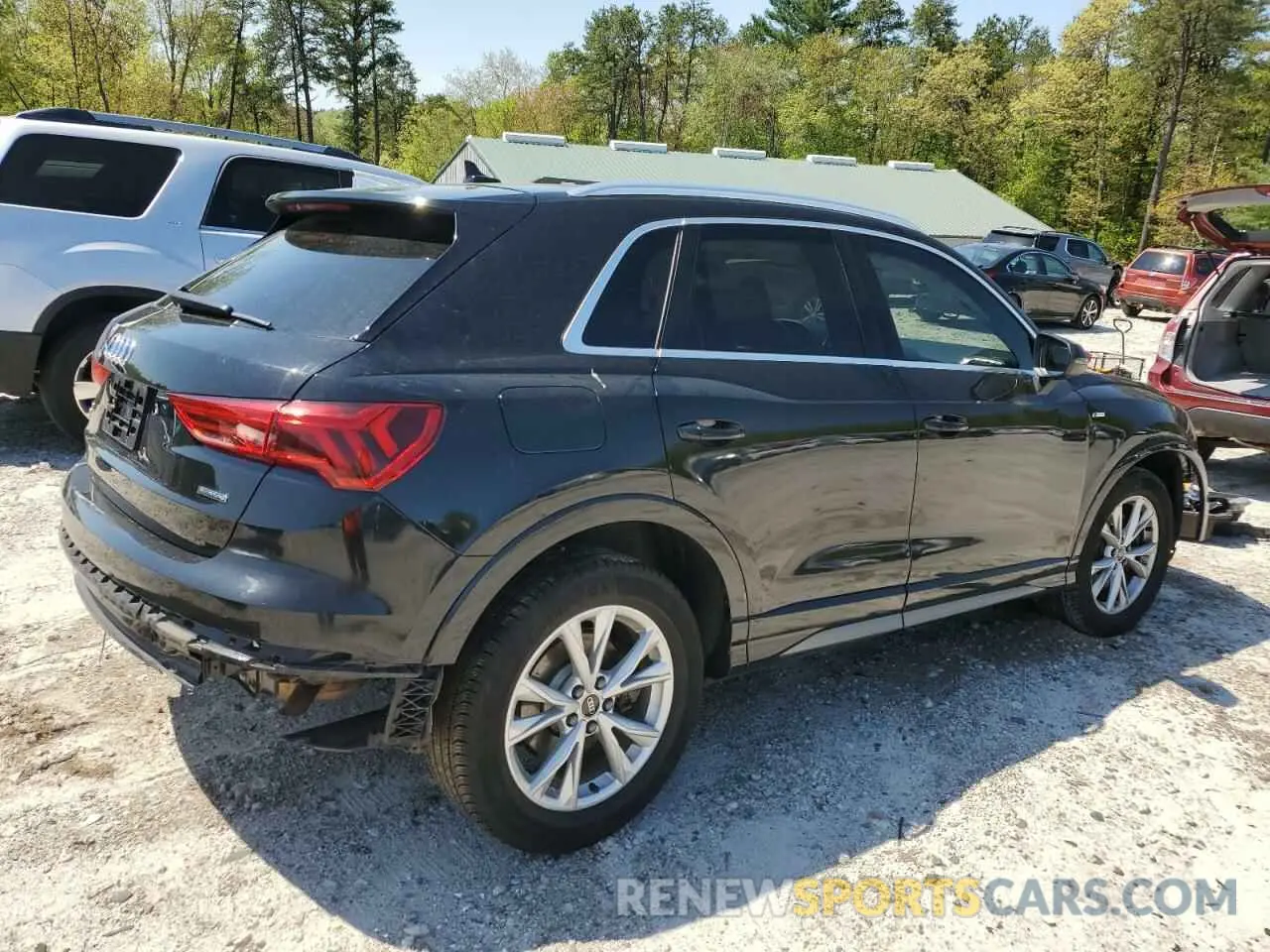 3 Photograph of a damaged car WA1EECF31M1023050 AUDI Q3 2021