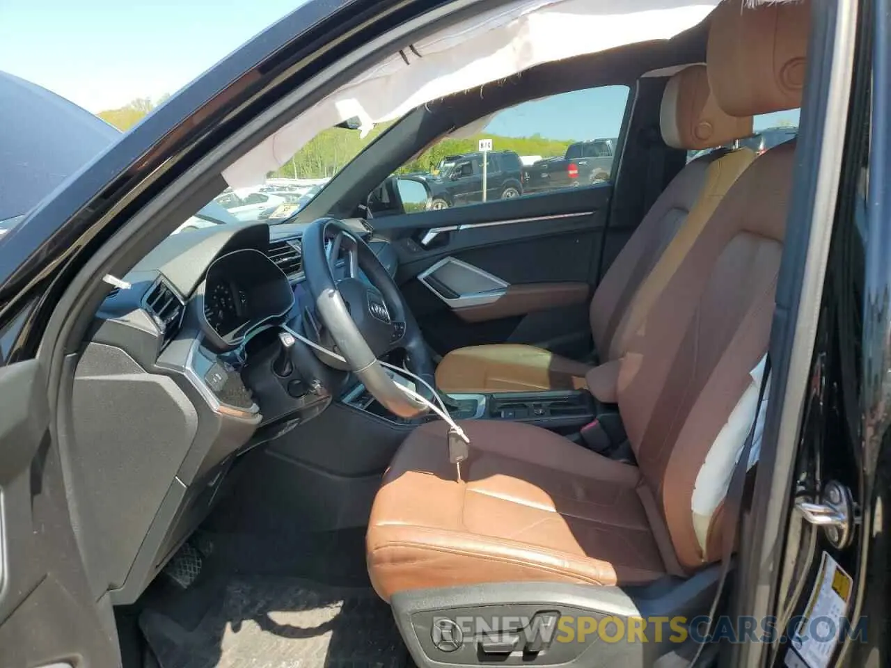 7 Photograph of a damaged car WA1EECF31M1023050 AUDI Q3 2021