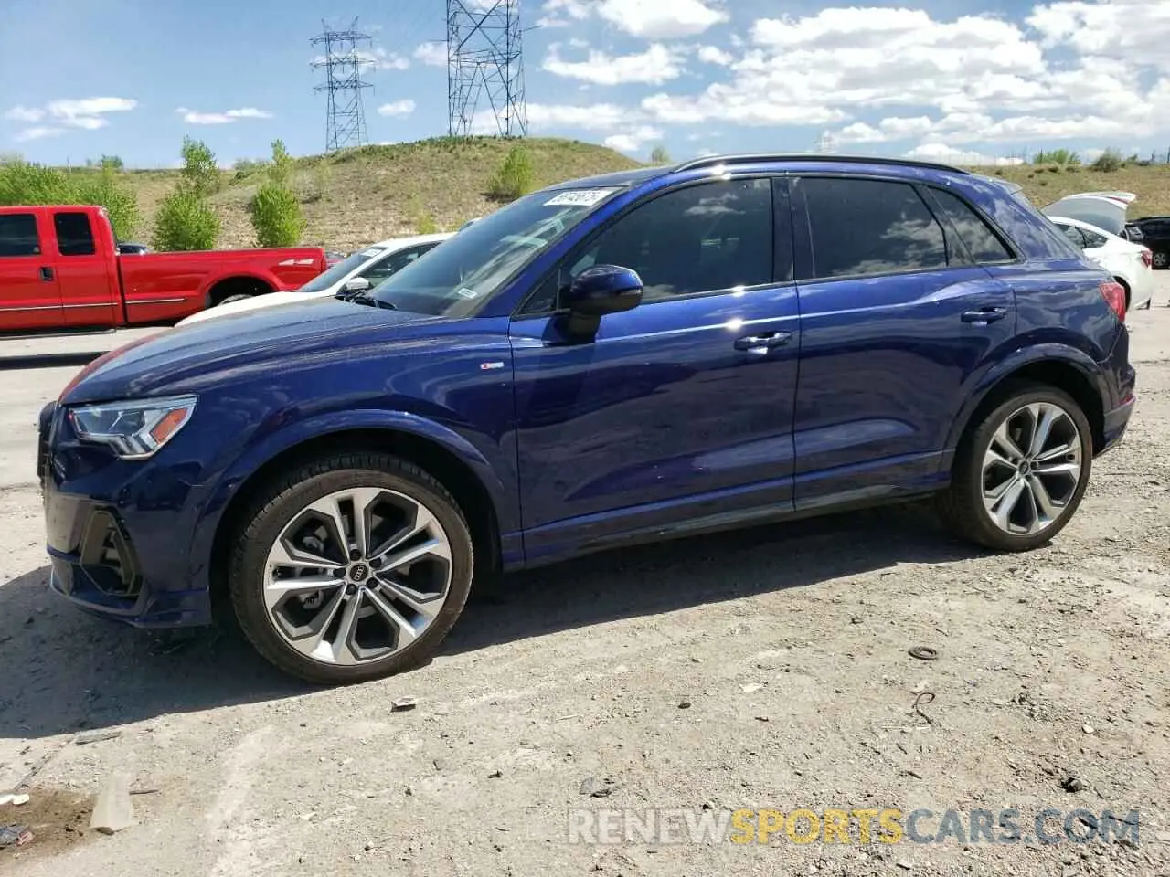 1 Photograph of a damaged car WA1EECF31M1024375 AUDI Q3 2021