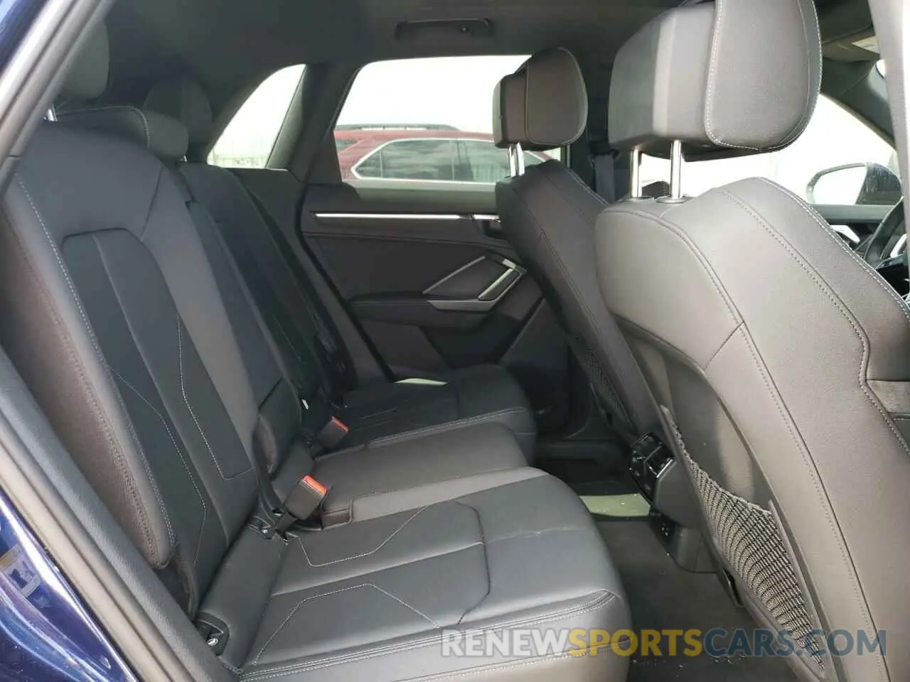 11 Photograph of a damaged car WA1EECF31M1024375 AUDI Q3 2021
