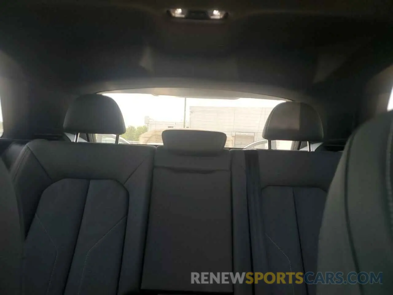 10 Photograph of a damaged car WA1EECF31M1053794 AUDI Q3 2021