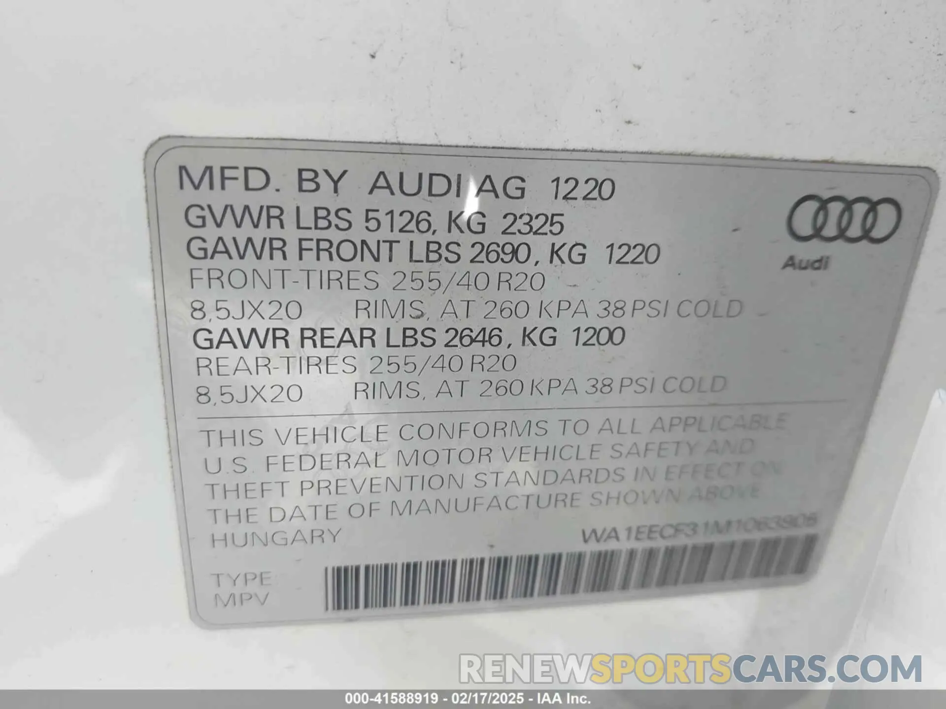 9 Photograph of a damaged car WA1EECF31M1063905 AUDI Q3 2021