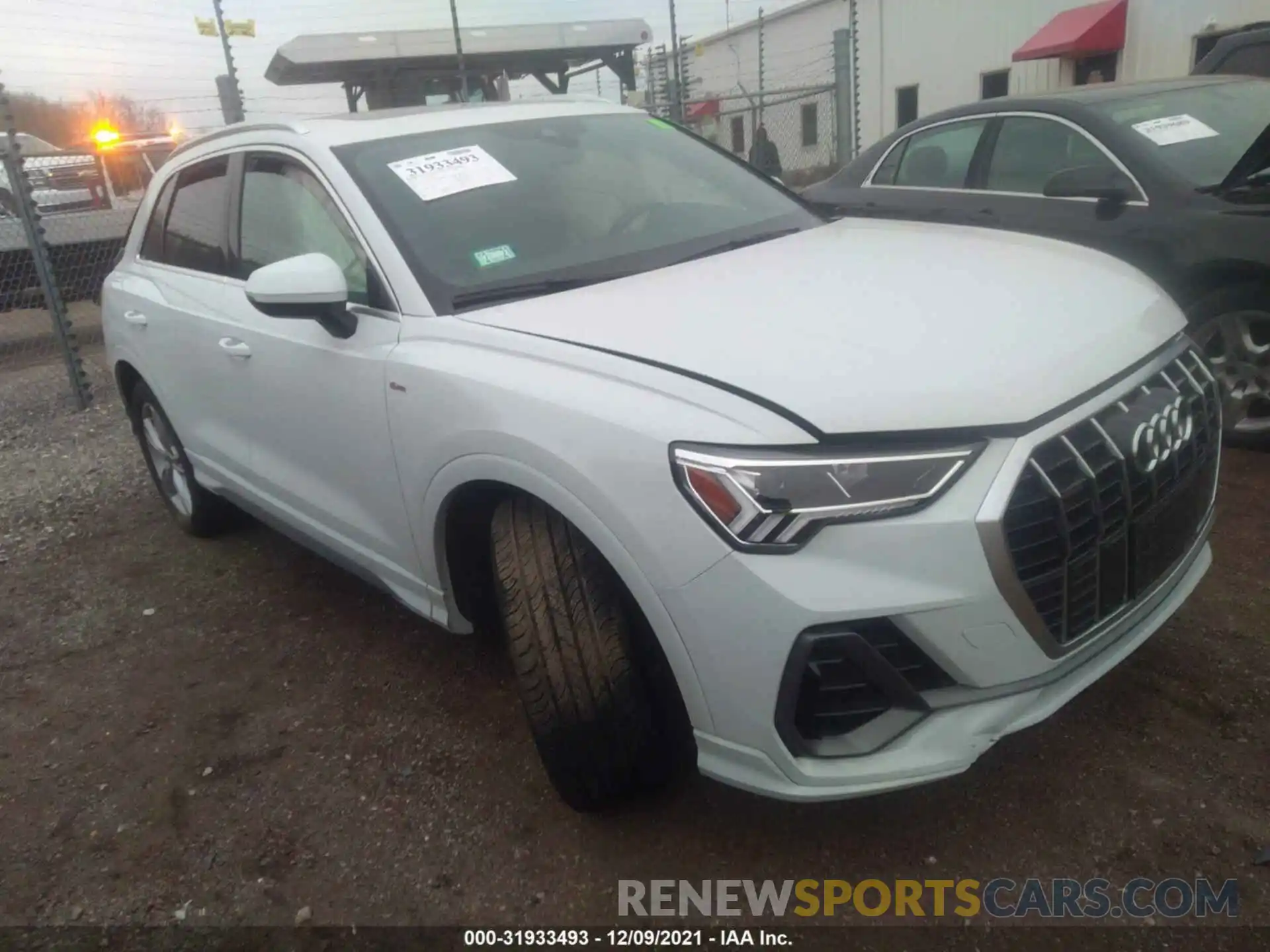 1 Photograph of a damaged car WA1EECF31M1103142 AUDI Q3 2021