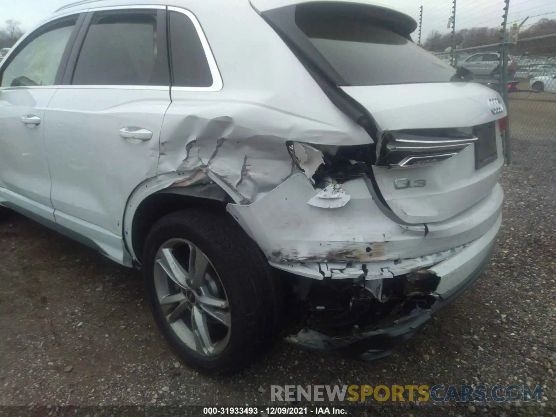 6 Photograph of a damaged car WA1EECF31M1103142 AUDI Q3 2021