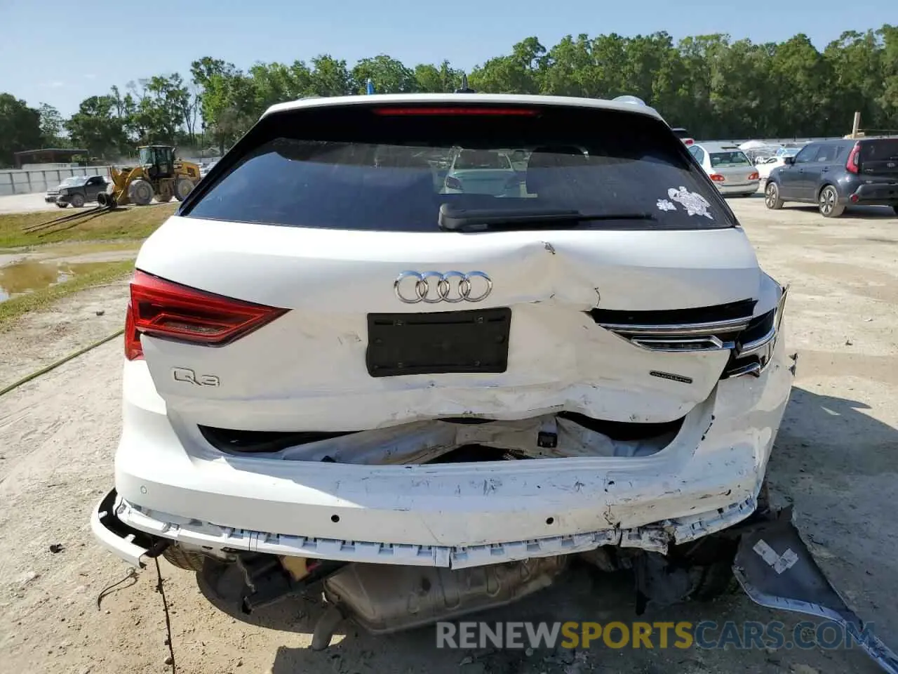 6 Photograph of a damaged car WA1EECF31M1117218 AUDI Q3 2021