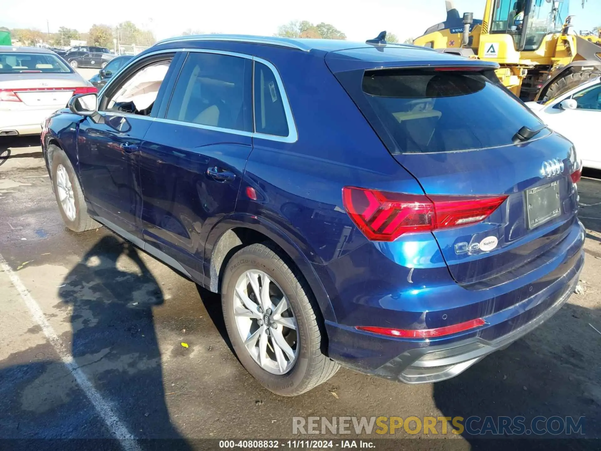 3 Photograph of a damaged car WA1EECF32M1003826 AUDI Q3 2021