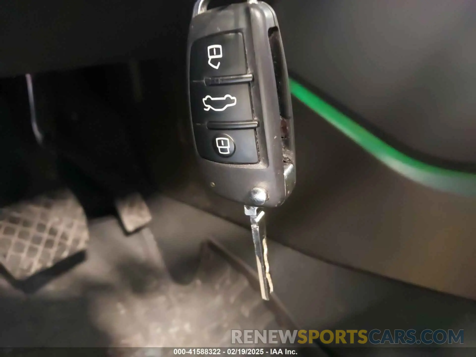 11 Photograph of a damaged car WA1EECF32M1054629 AUDI Q3 2021