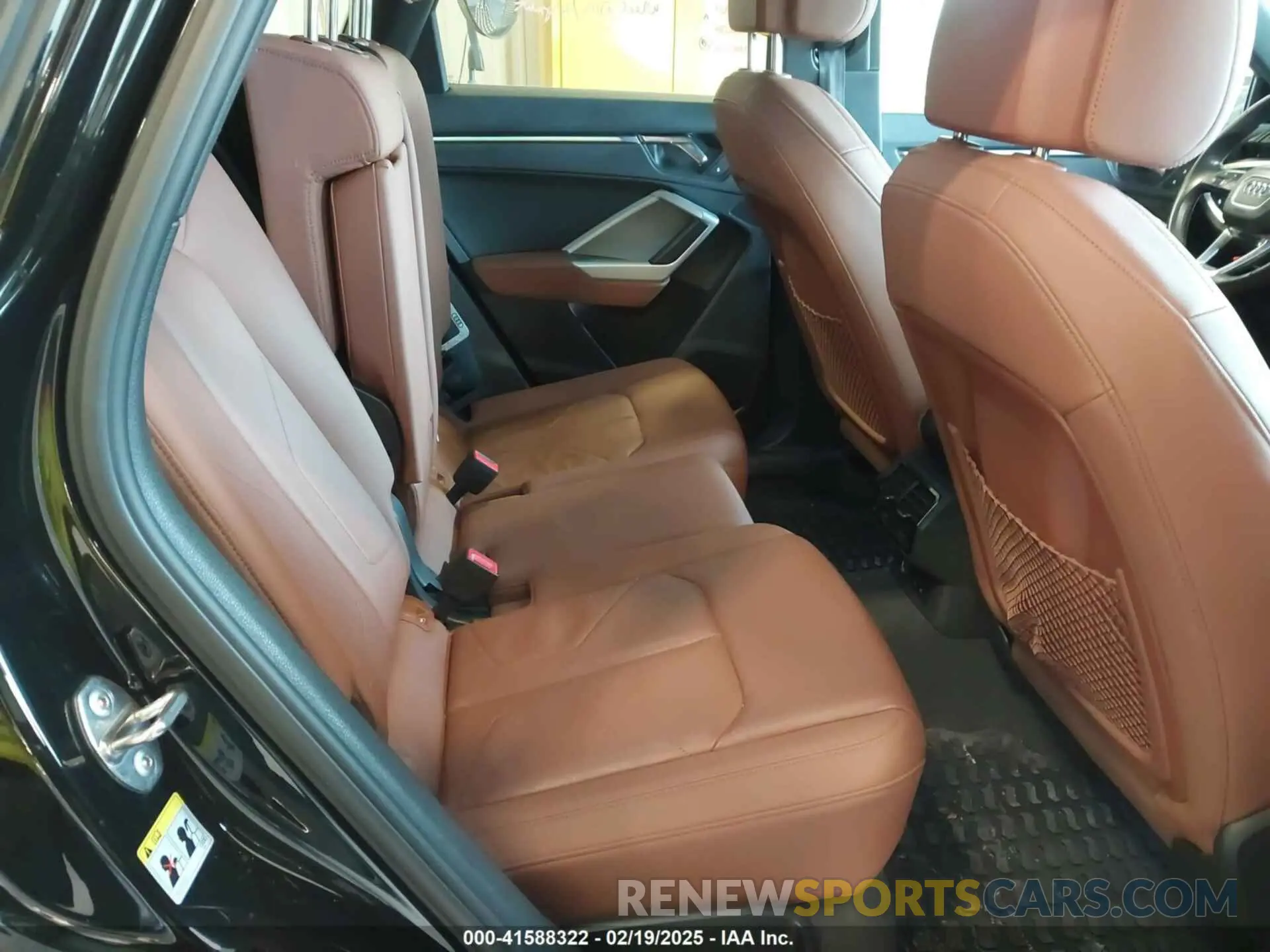 8 Photograph of a damaged car WA1EECF32M1054629 AUDI Q3 2021