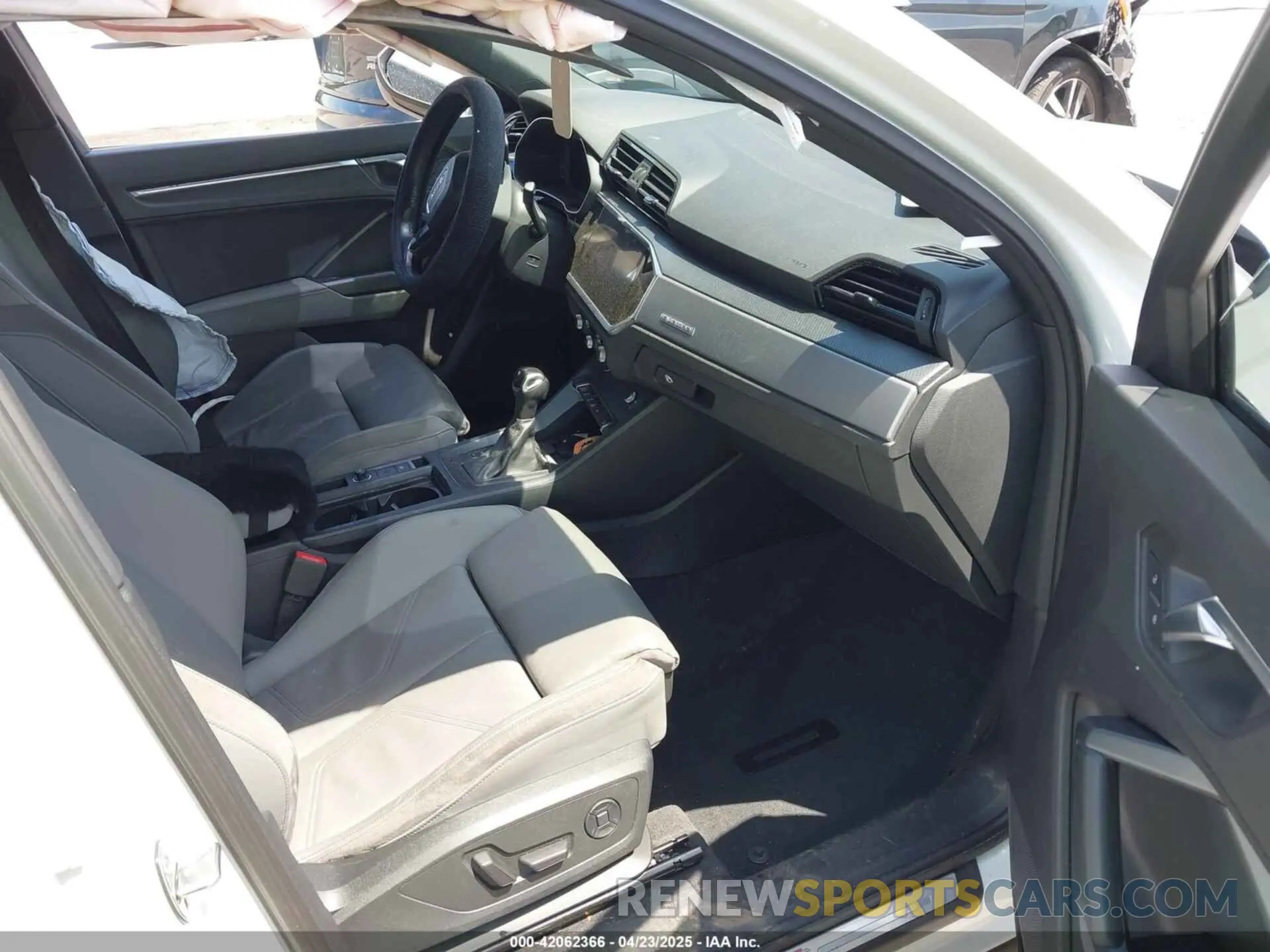 5 Photograph of a damaged car WA1EECF33M1024605 AUDI Q3 2021