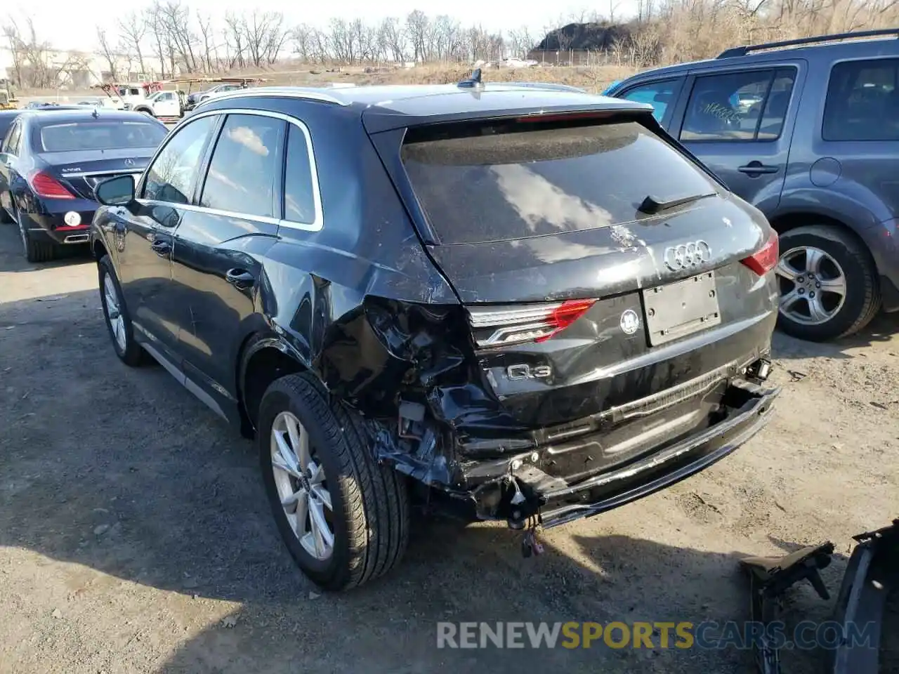 3 Photograph of a damaged car WA1EECF34M1037007 AUDI Q3 2021