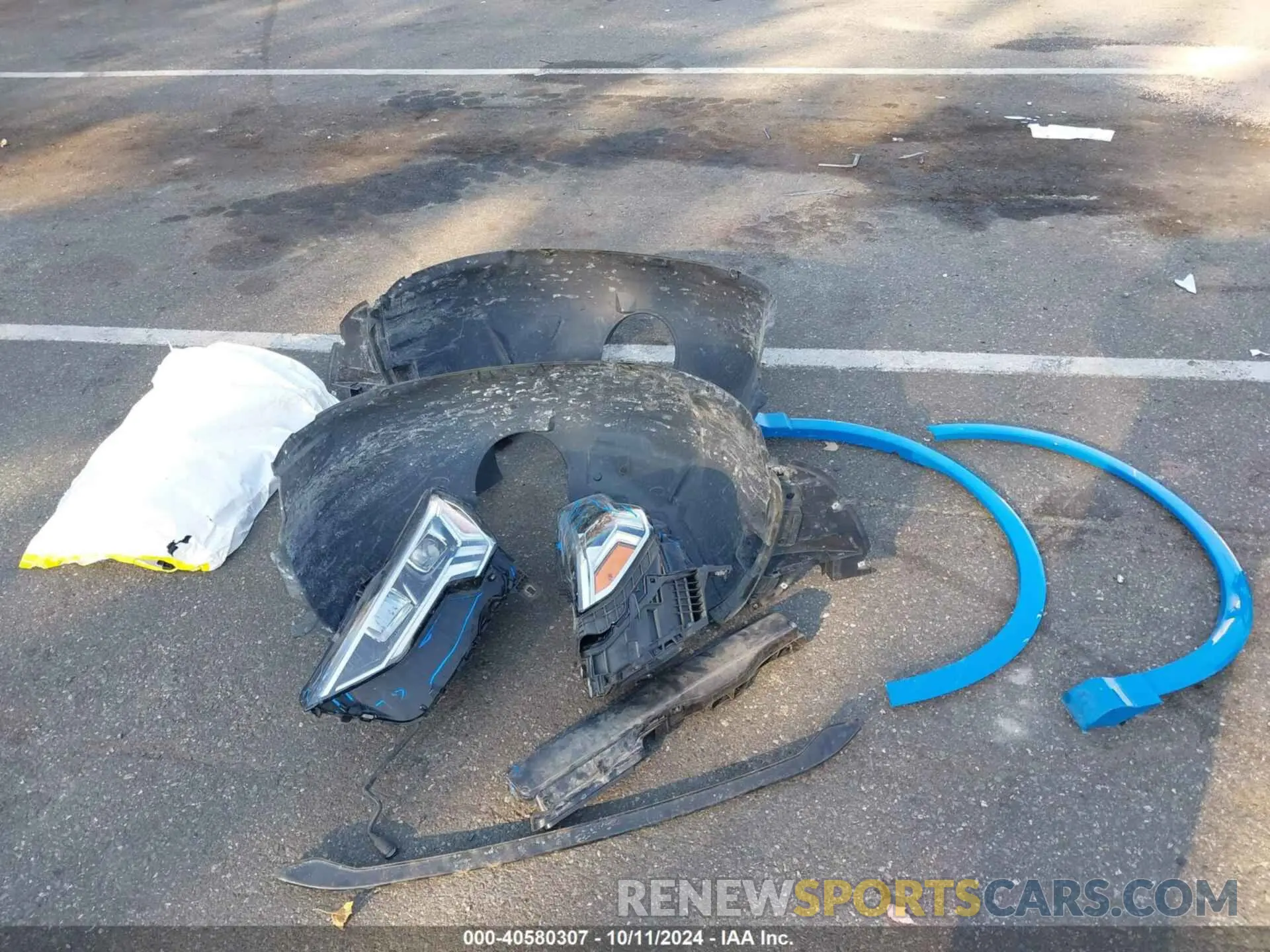 12 Photograph of a damaged car WA1EECF35M1043527 AUDI Q3 2021