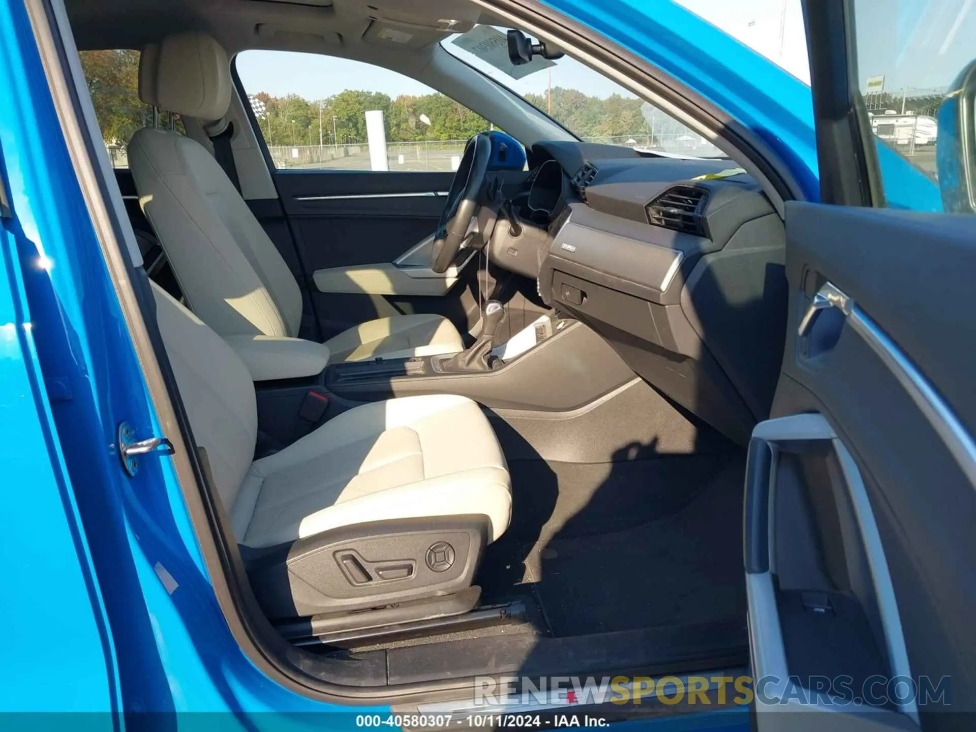 5 Photograph of a damaged car WA1EECF35M1043527 AUDI Q3 2021