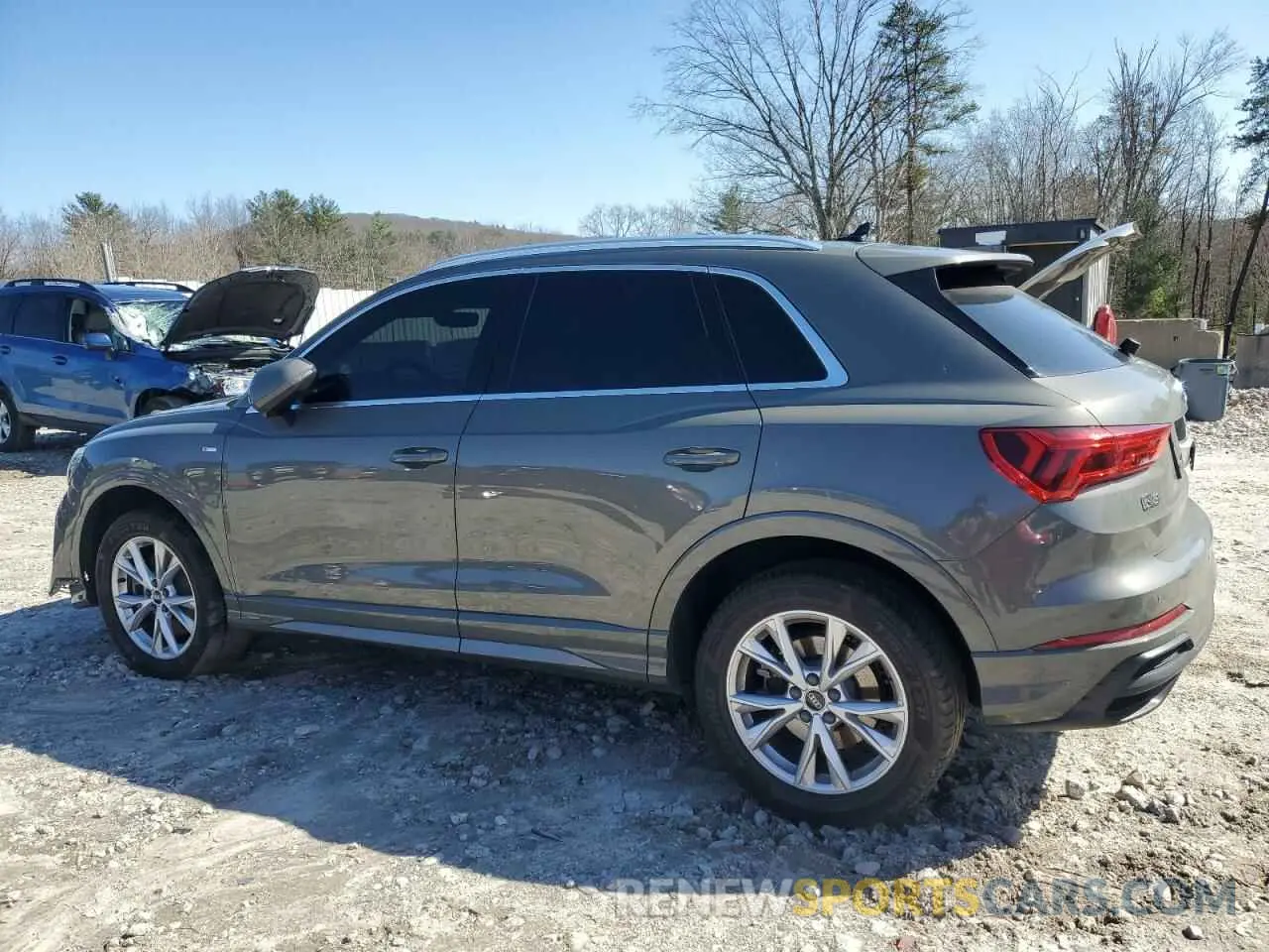 2 Photograph of a damaged car WA1EECF35M1056004 AUDI Q3 2021