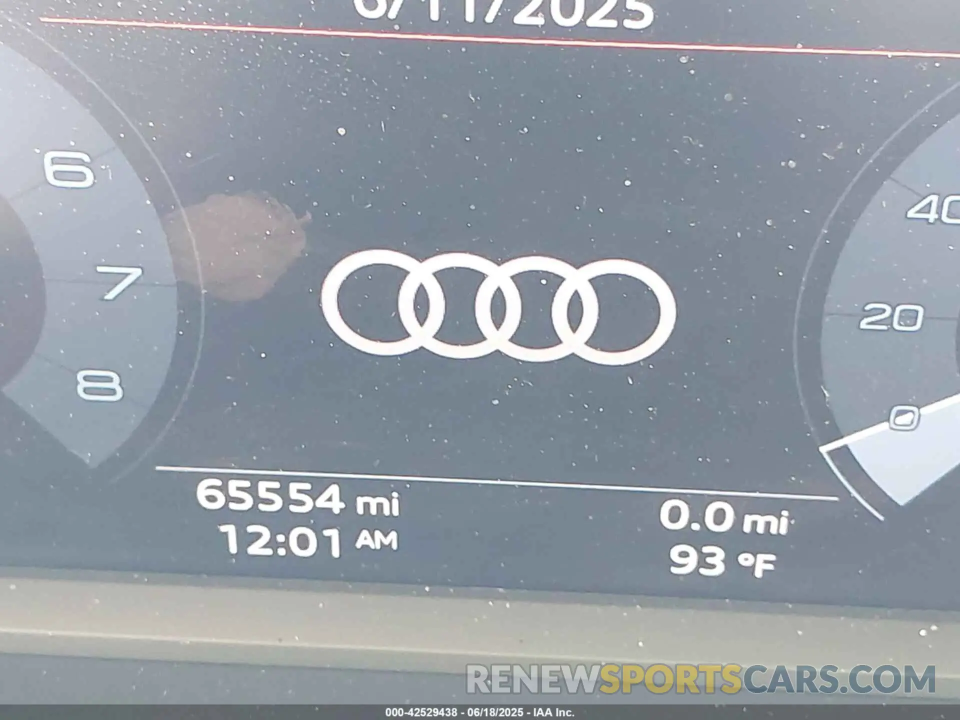 15 Photograph of a damaged car WA1EECF36M1007989 AUDI Q3 2021