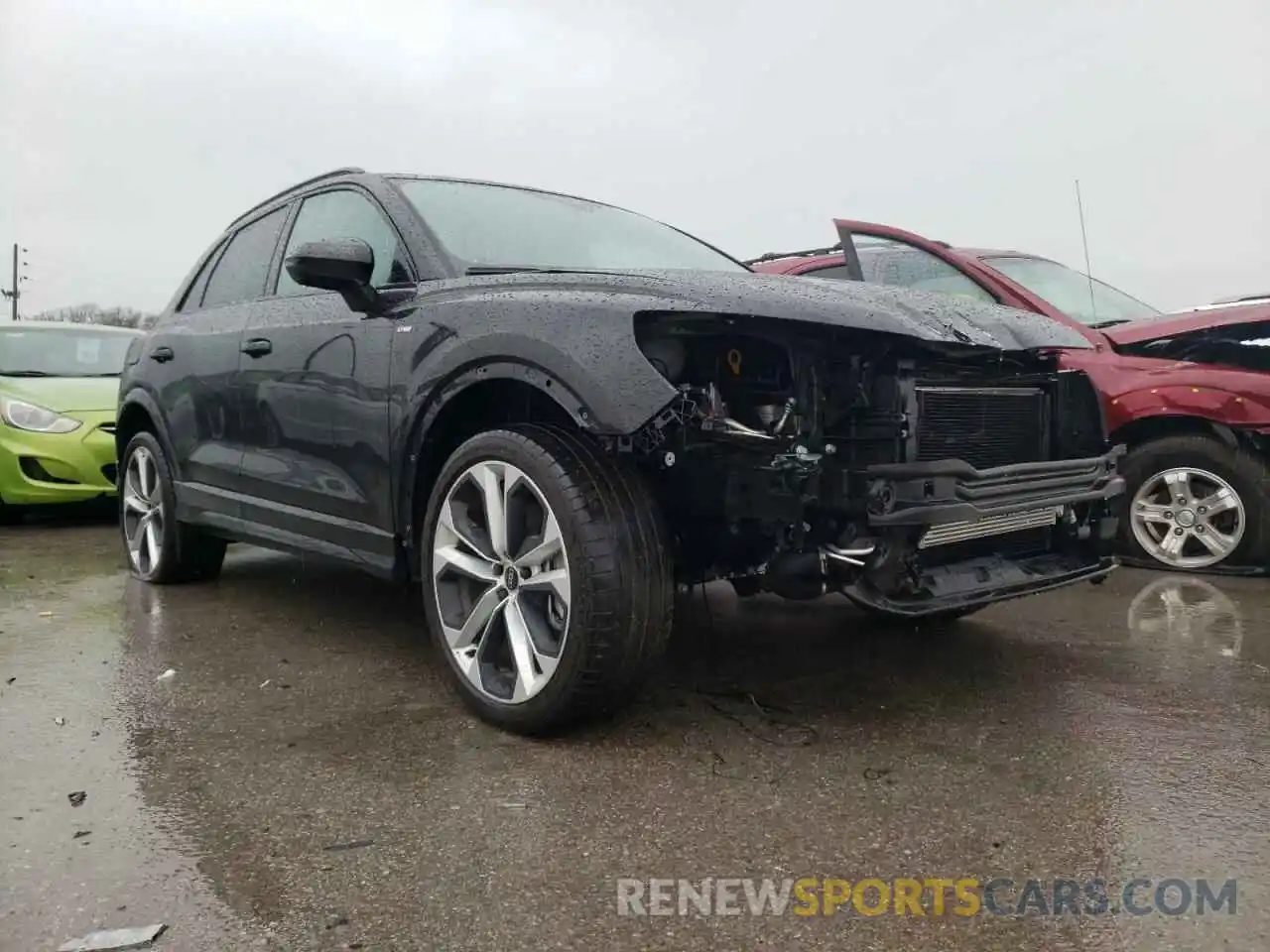 1 Photograph of a damaged car WA1EECF36M1112211 AUDI Q3 2021