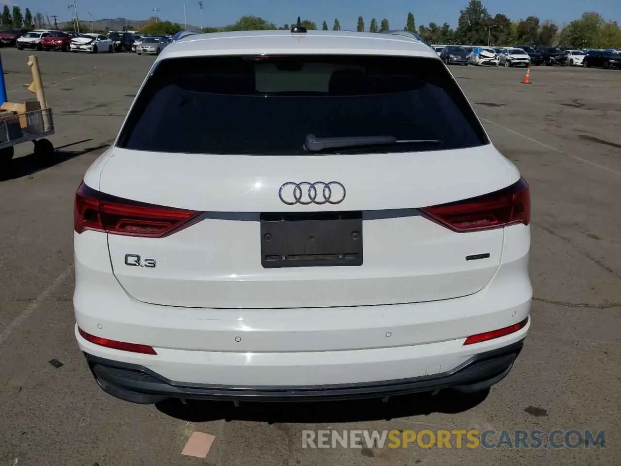 6 Photograph of a damaged car WA1EECF36M1129591 AUDI Q3 2021