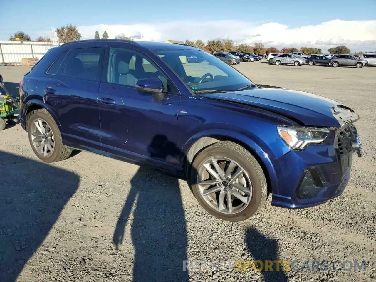4 Photograph of a damaged car WA1EECF37M1055694 AUDI Q3 2021