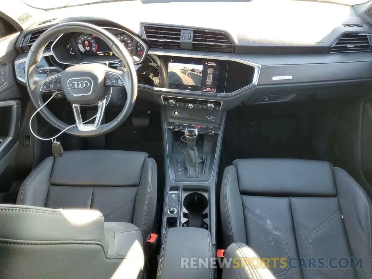 8 Photograph of a damaged car WA1EECF37M1055694 AUDI Q3 2021