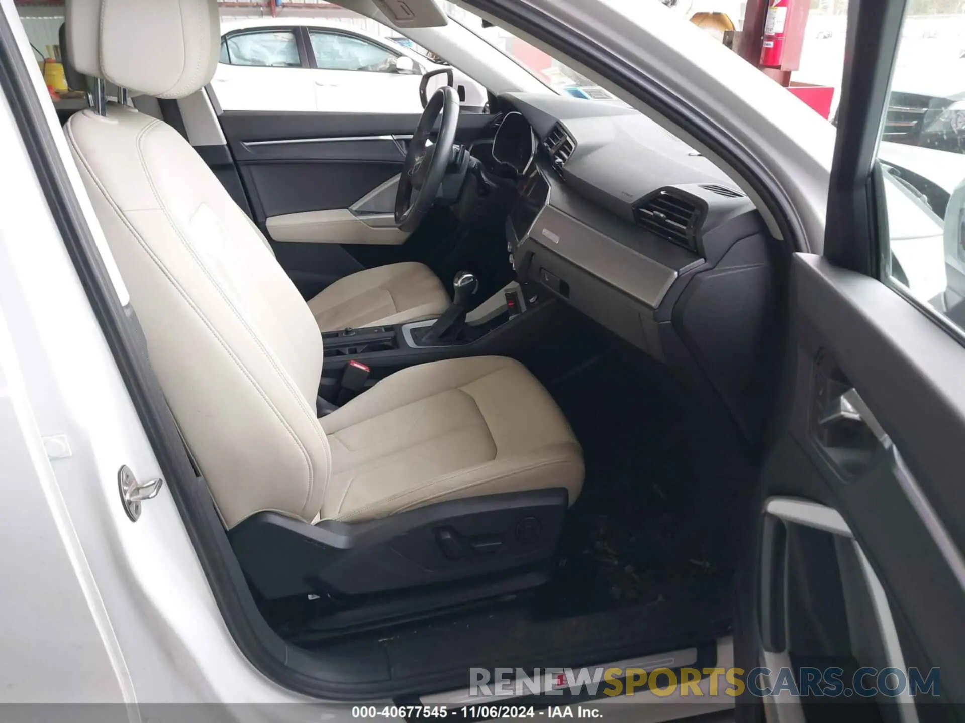5 Photograph of a damaged car WA1EECF37M1108166 AUDI Q3 2021