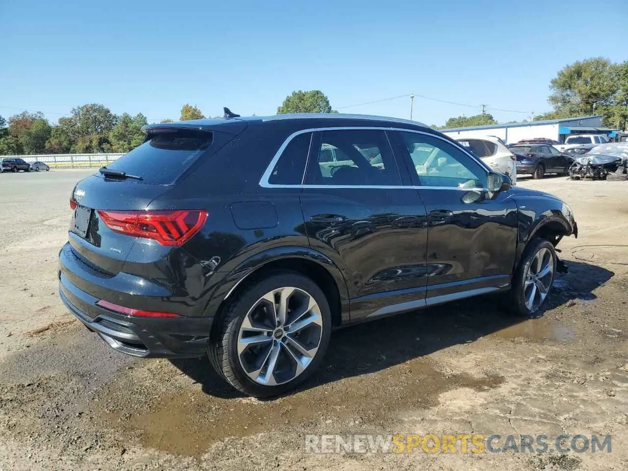 3 Photograph of a damaged car WA1EECF37M1114016 AUDI Q3 2021