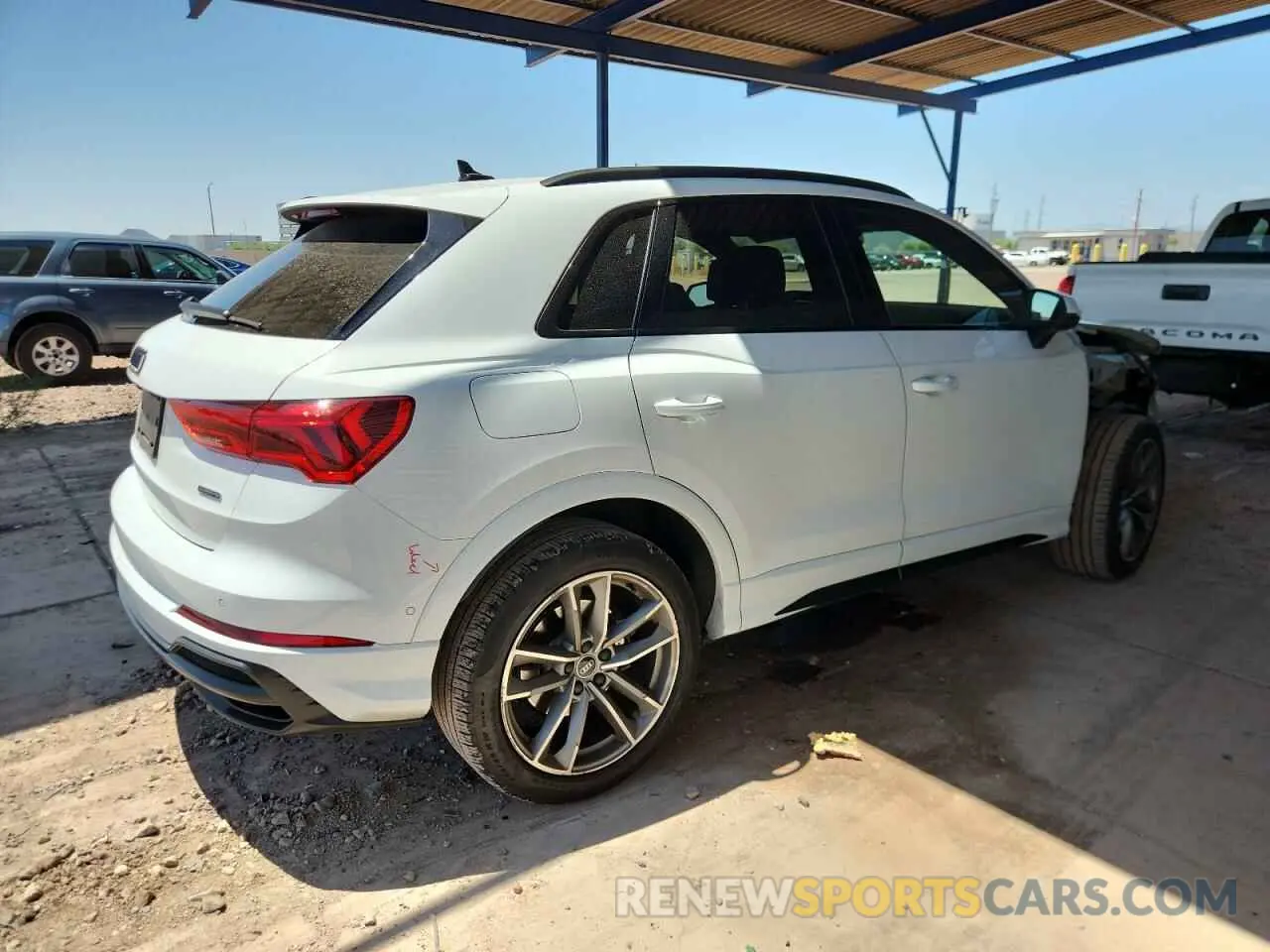 3 Photograph of a damaged car WA1EECF37M1124299 AUDI Q3 2021