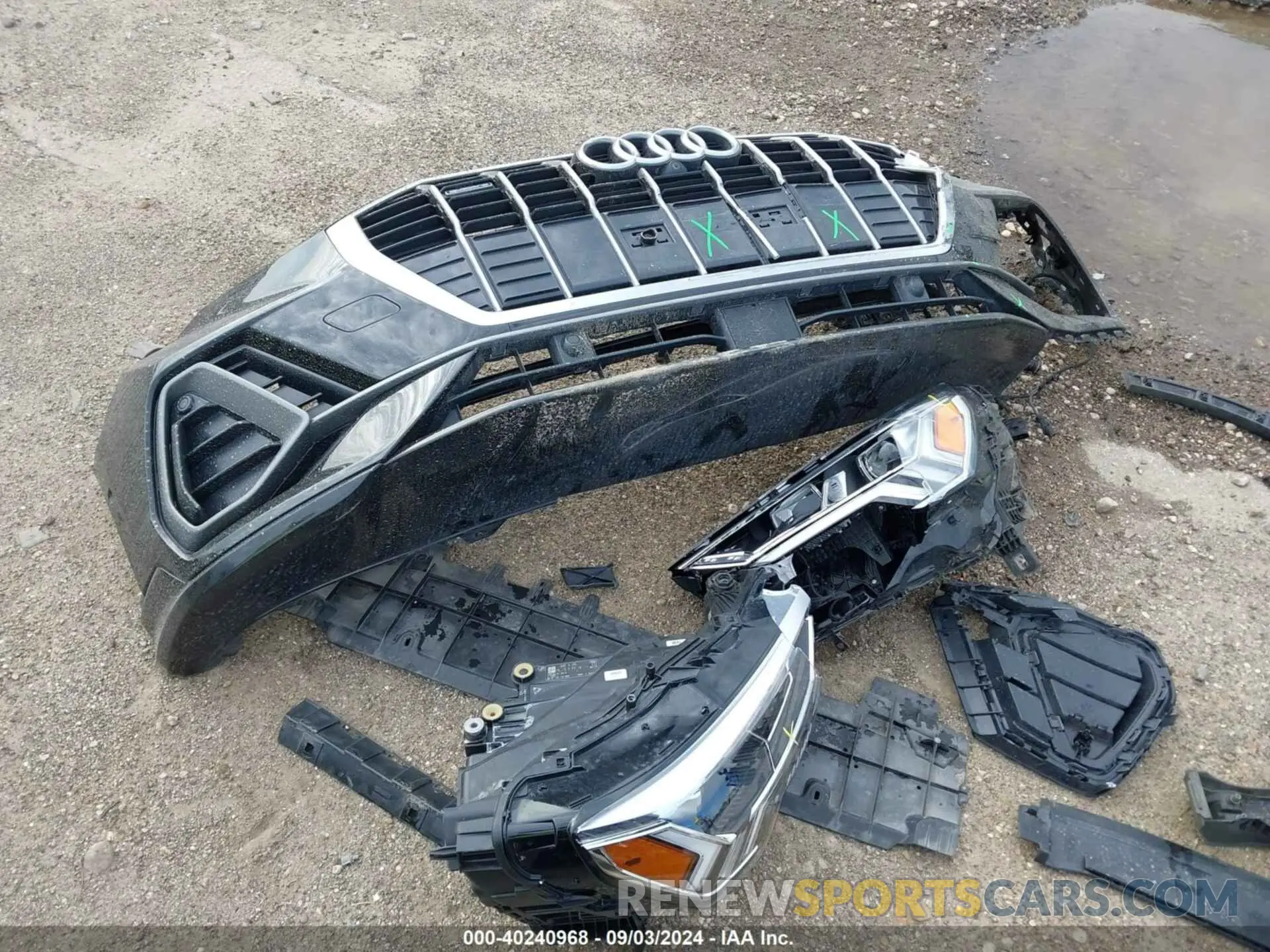 12 Photograph of a damaged car WA1EECF37M1133360 AUDI Q3 2021