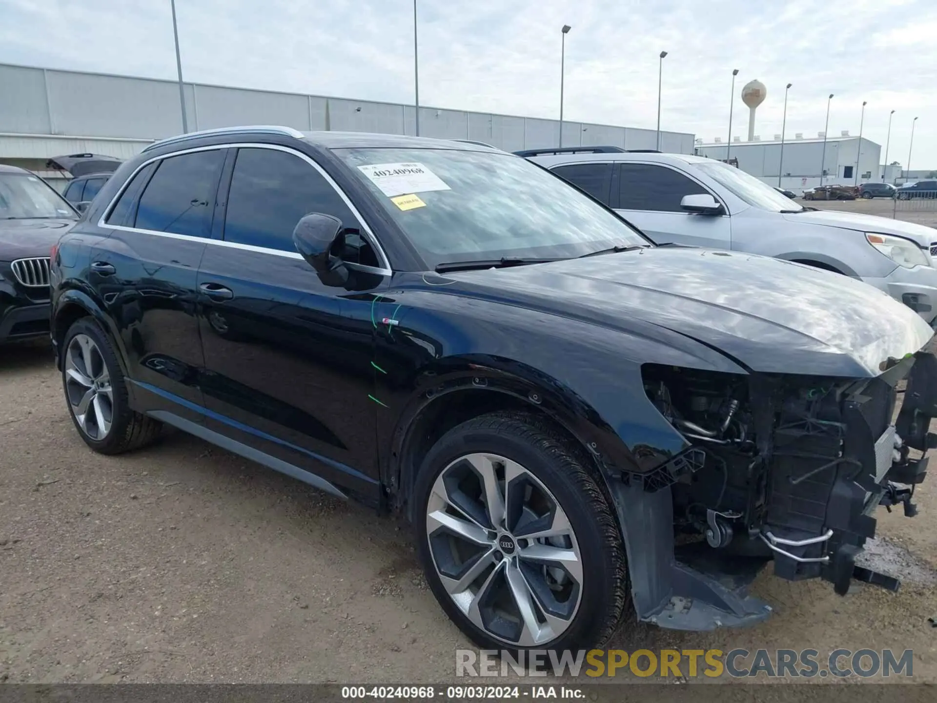 14 Photograph of a damaged car WA1EECF37M1133360 AUDI Q3 2021