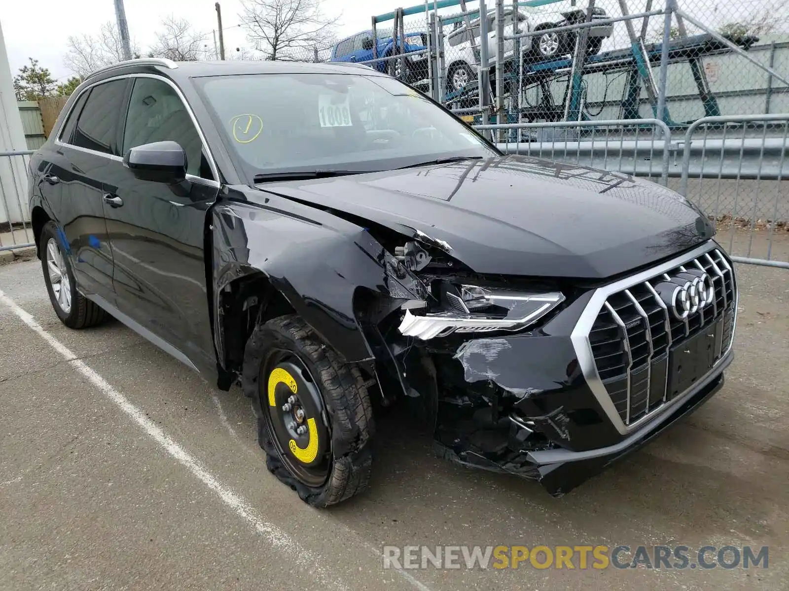 1 Photograph of a damaged car WA1EECF38M1045823 AUDI Q3 2021