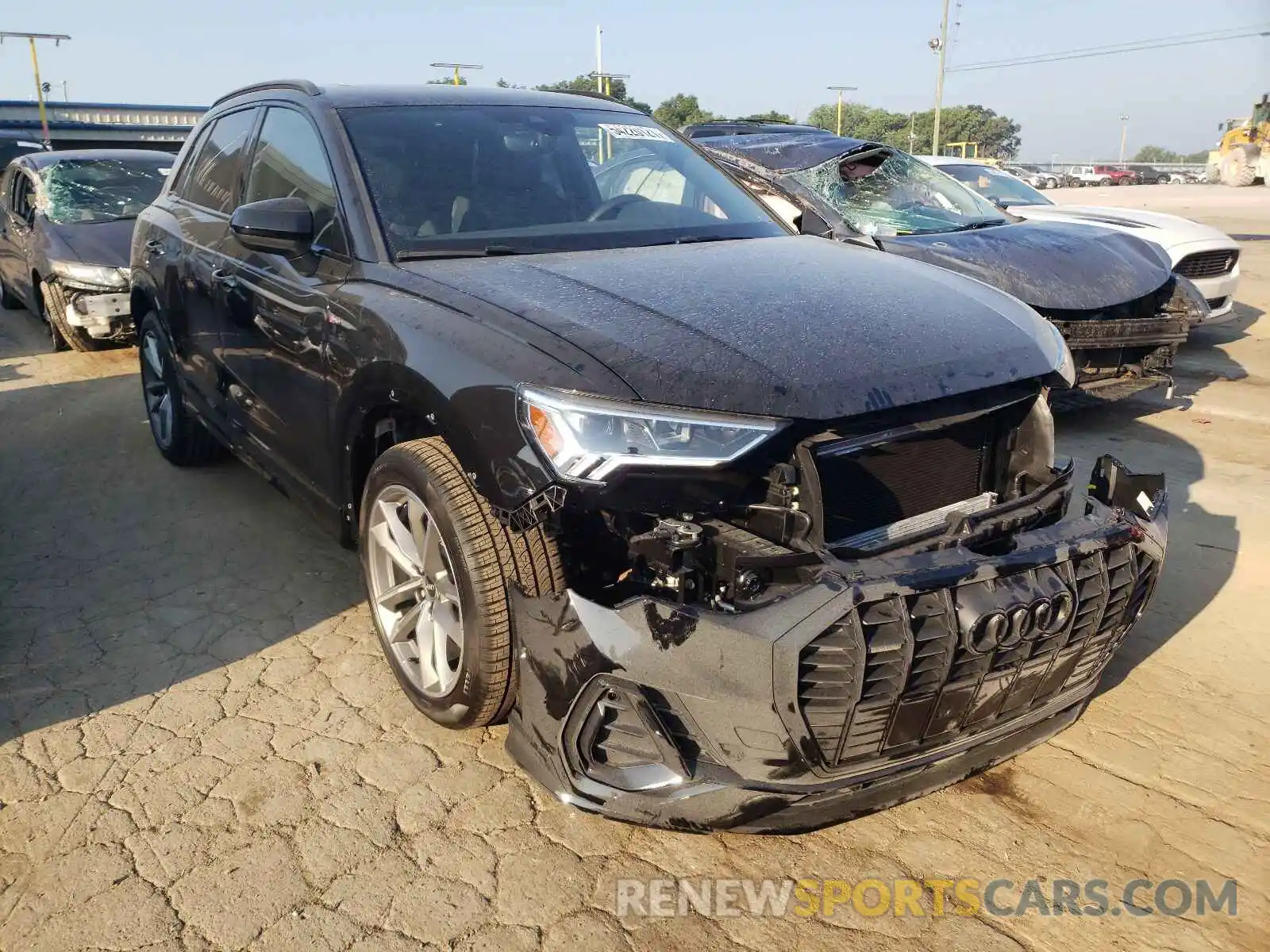 1 Photograph of a damaged car WA1EECF38M1125123 AUDI Q3 2021