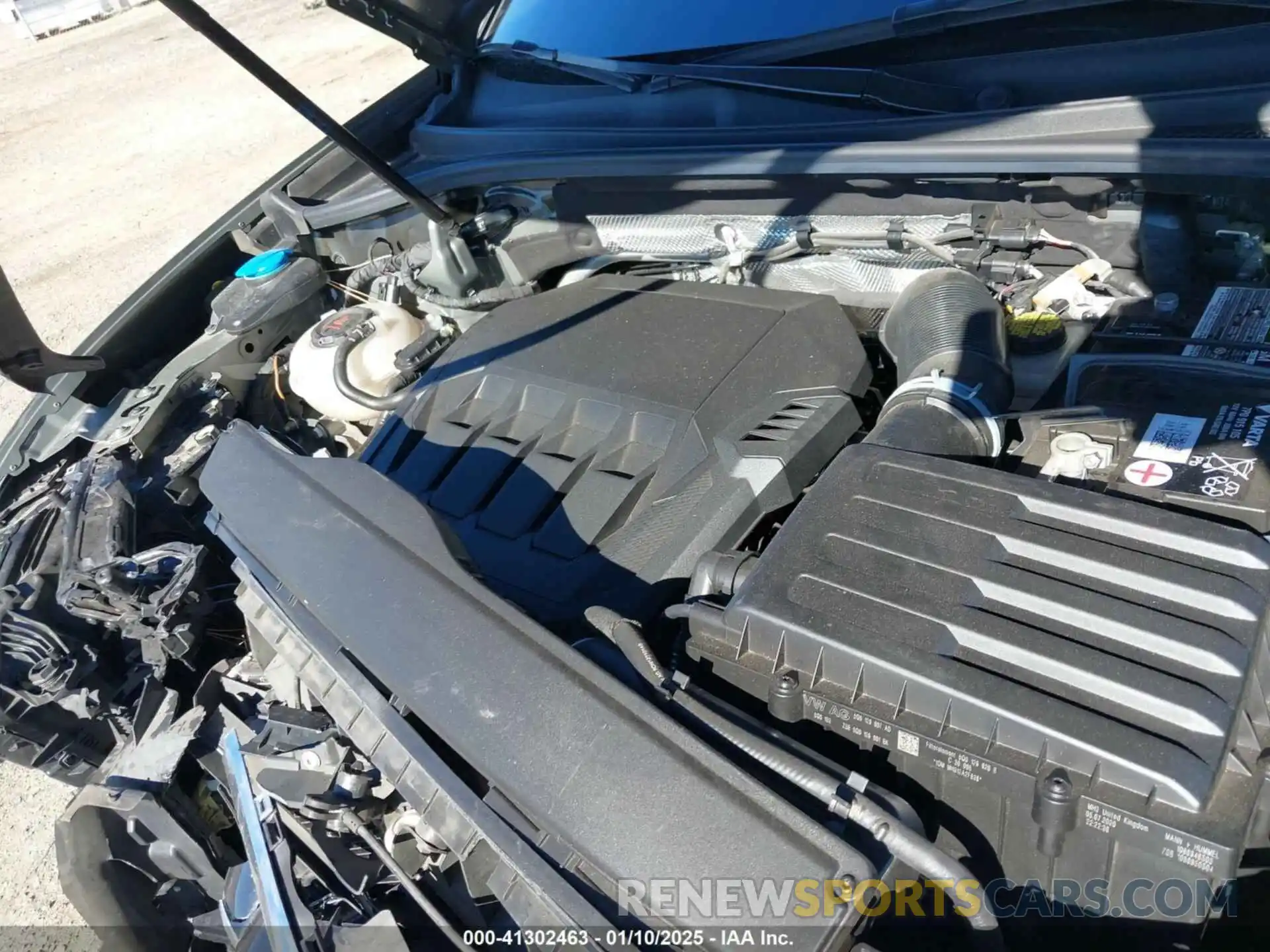 10 Photograph of a damaged car WA1EECF39M1010644 AUDI Q3 2021