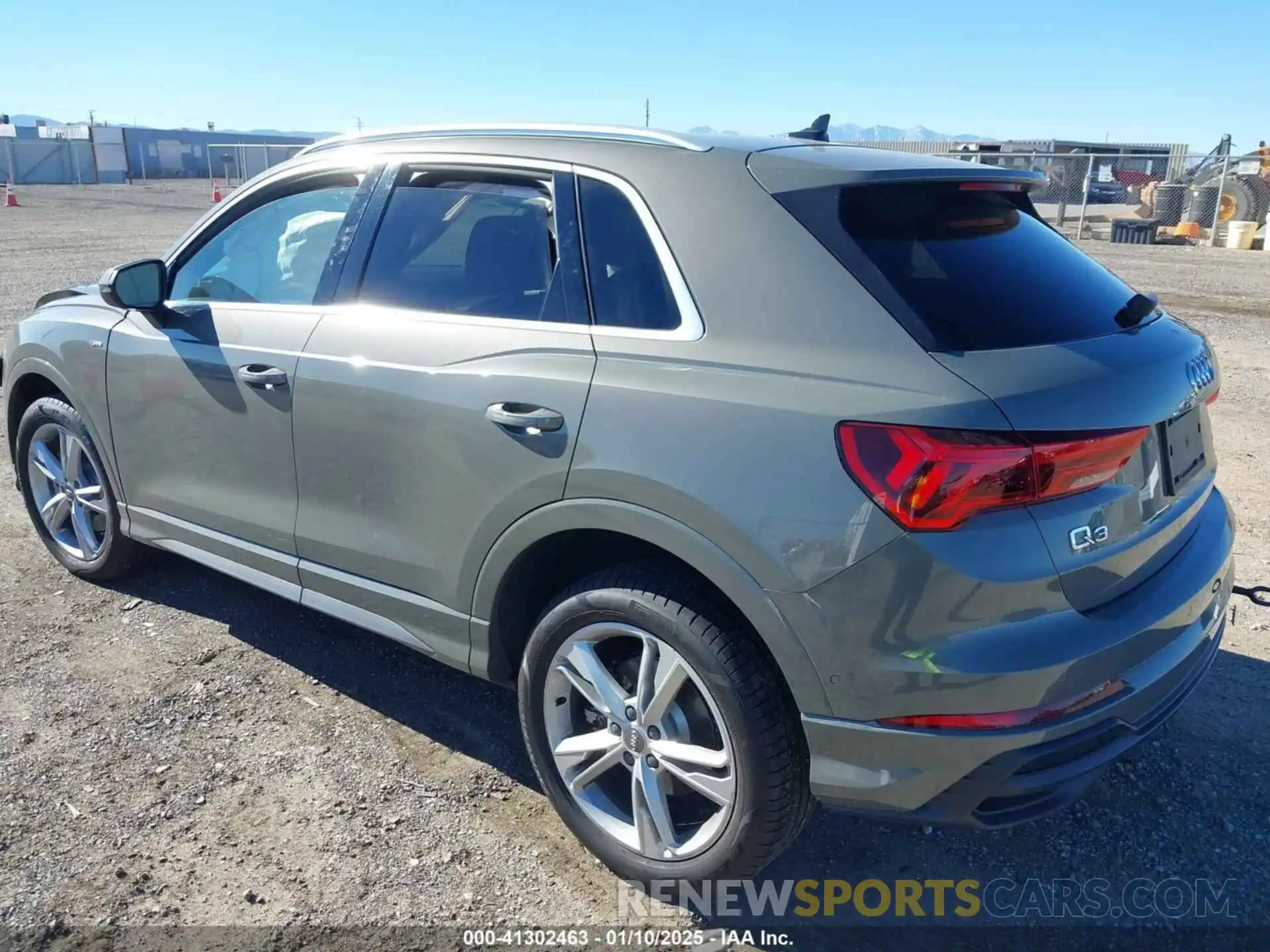 3 Photograph of a damaged car WA1EECF39M1010644 AUDI Q3 2021