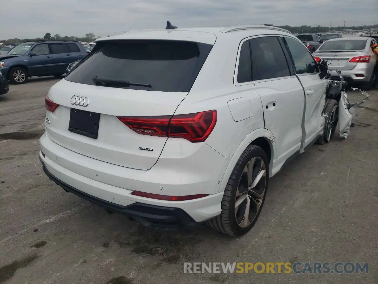 4 Photograph of a damaged car WA1EECF39M1050481 AUDI Q3 2021