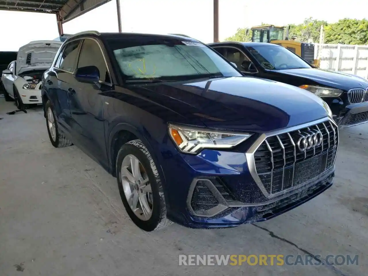 1 Photograph of a damaged car WA1EECF39M1053459 AUDI Q3 2021