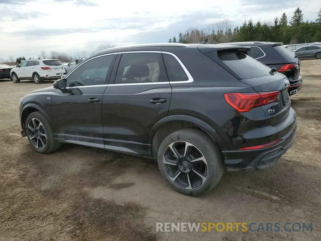 2 Photograph of a damaged car WA1EECF39M1082136 AUDI Q3 2021