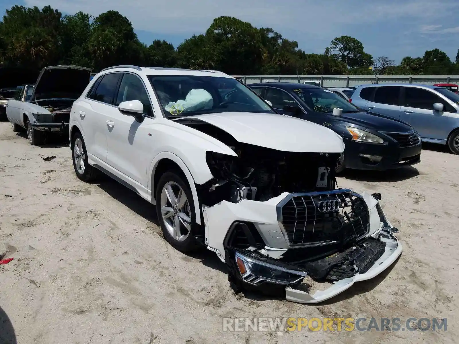 1 Photograph of a damaged car WA1EECF3XM1047444 AUDI Q3 2021