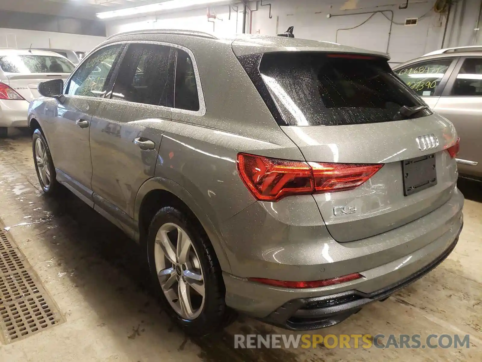 3 Photograph of a damaged car WA1EECF3XM1101048 AUDI Q3 2021