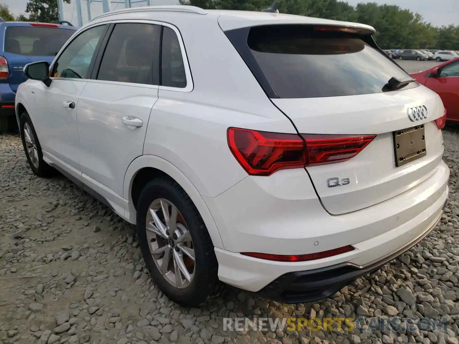 3 Photograph of a damaged car WA1EECF3XM1126404 AUDI Q3 2021