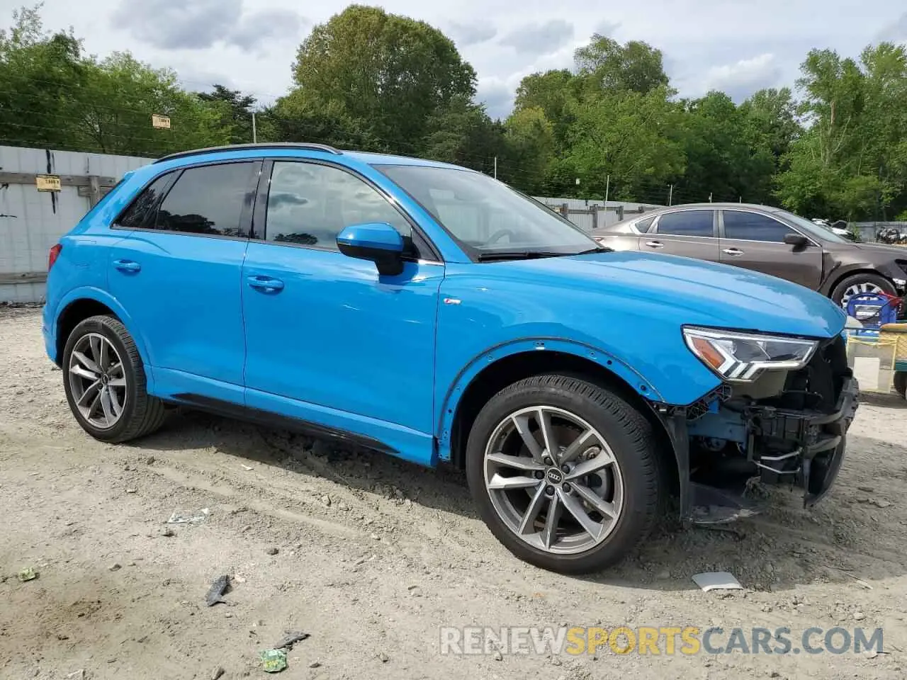 4 Photograph of a damaged car WA1EECF3XM1148967 AUDI Q3 2021