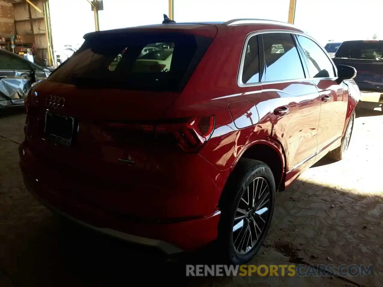 4 Photograph of a damaged car WA1AUCF30N1022281 AUDI Q3 2022