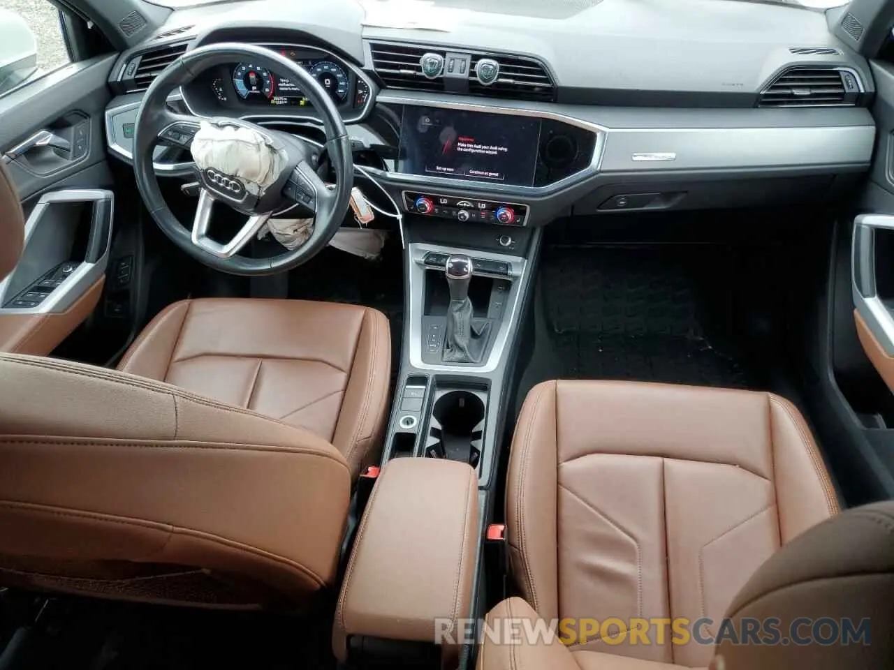 8 Photograph of a damaged car WA1AUCF30N1122218 AUDI Q3 2022