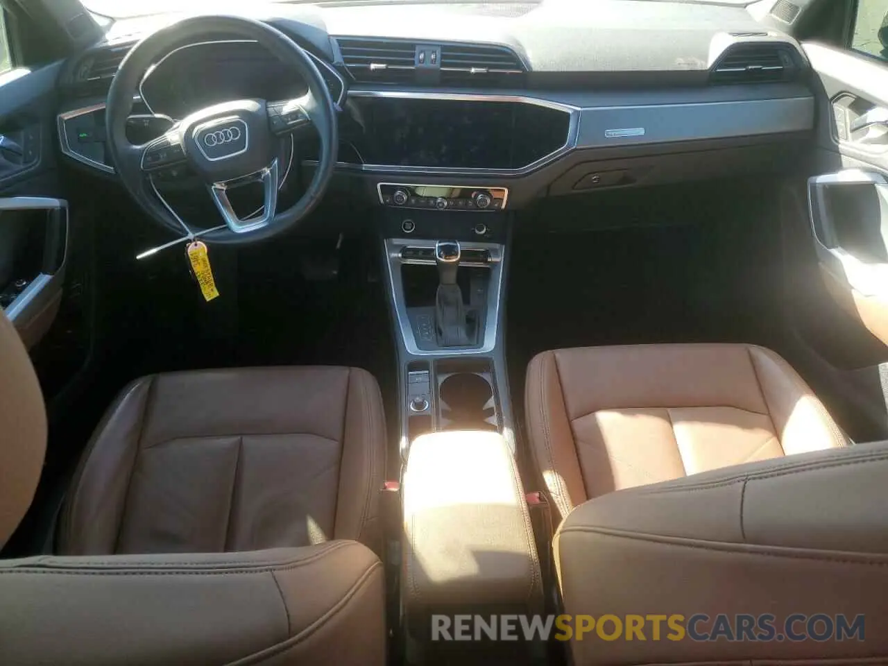 8 Photograph of a damaged car WA1AUCF31N1005084 AUDI Q3 2022