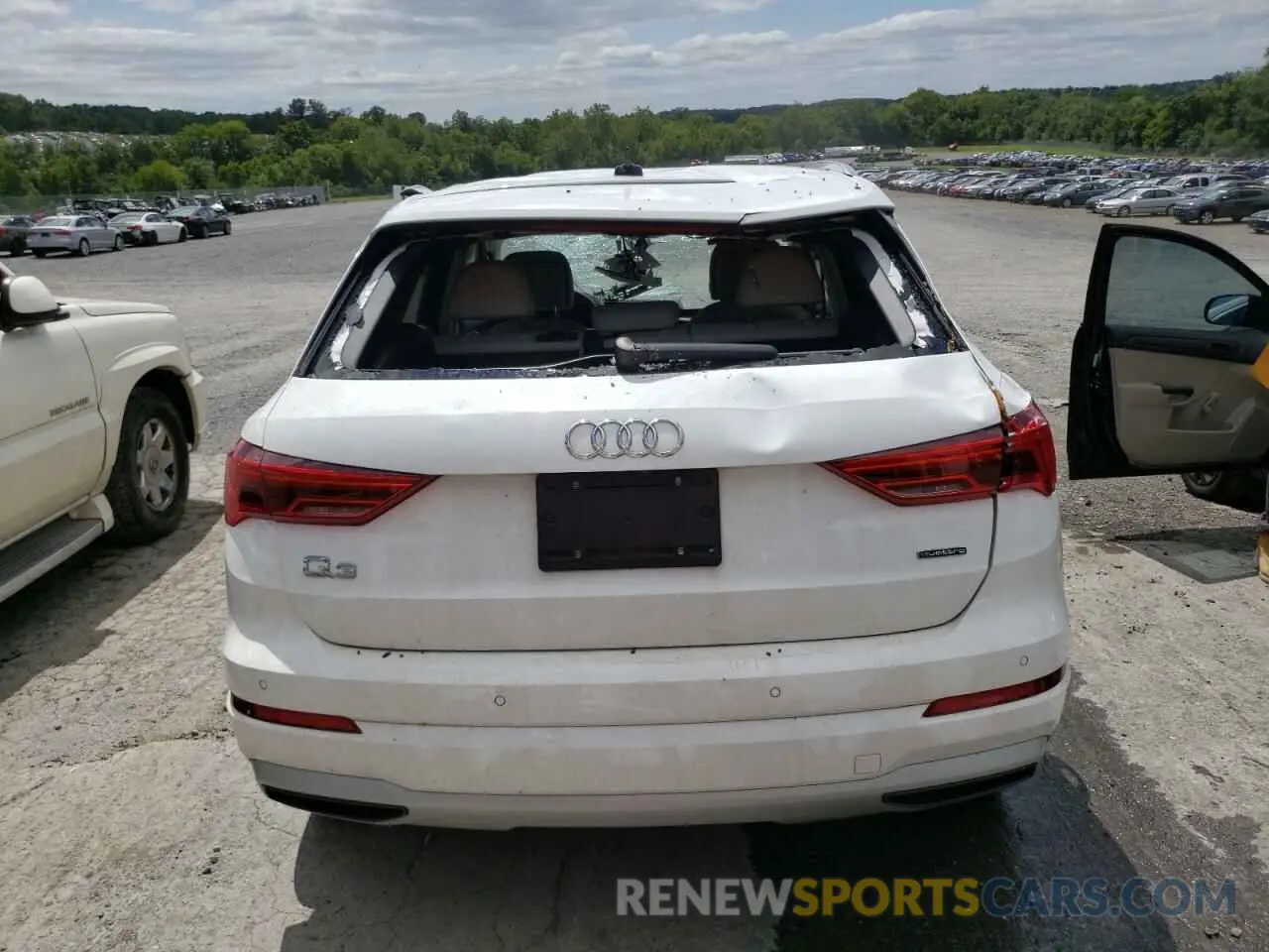 6 Photograph of a damaged car WA1AUCF31N1040787 AUDI Q3 2022